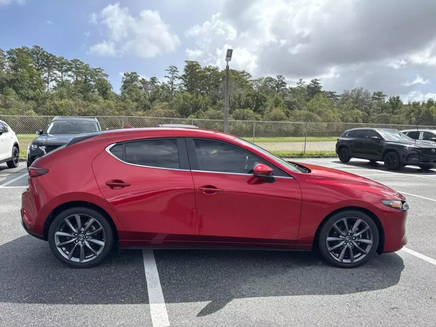 2019 Mazda Mazda3 Hatchback Preferred photo 1