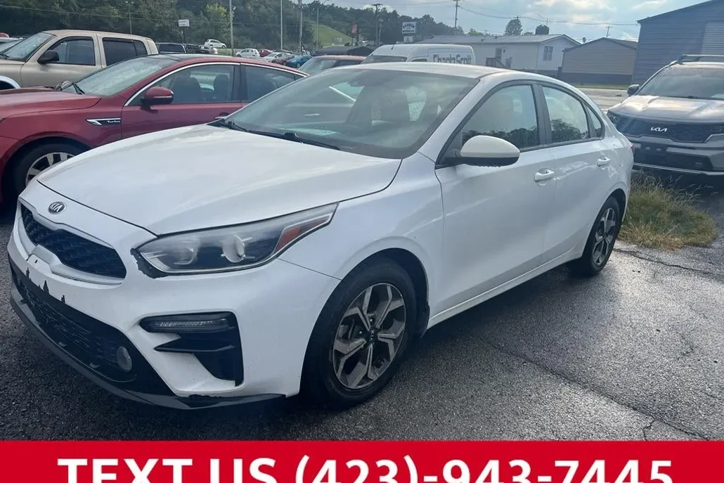 2021 Kia Forte LXS photo 1