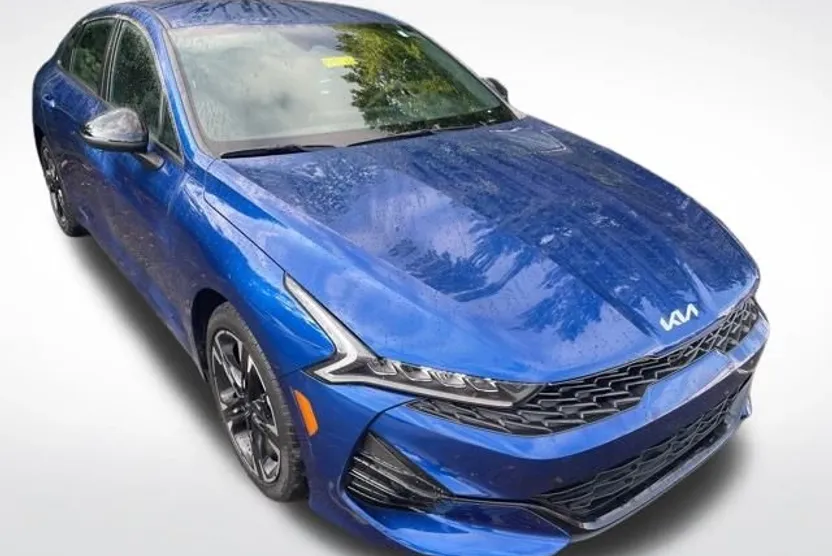 2023 Kia K5 GT-Line photo 1