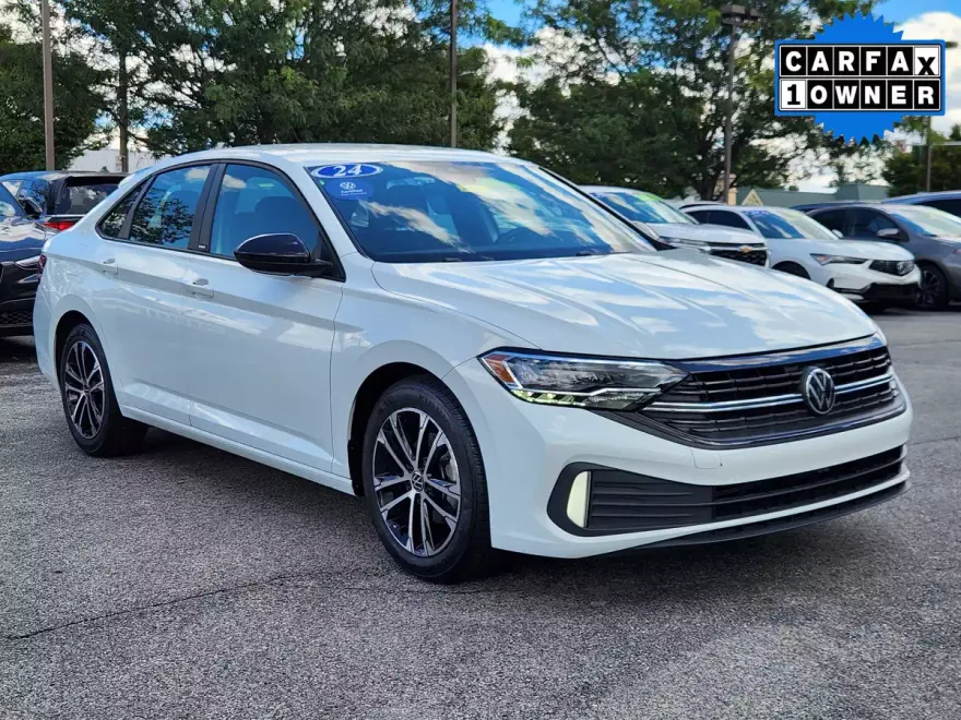 2024 Volkswagen Jetta 1.5T Sport photo 1