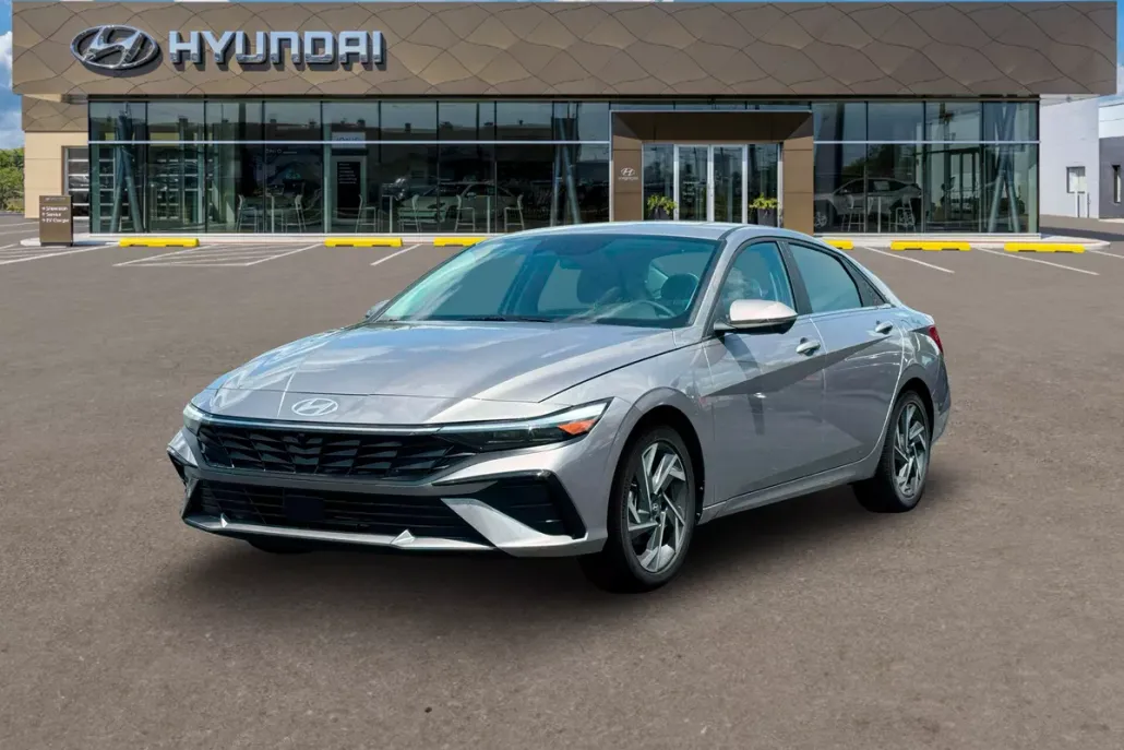 2025 Hyundai Elantra Limited photo 1