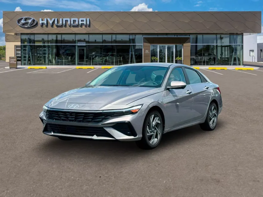 2025 Hyundai Elantra Limited photo 1