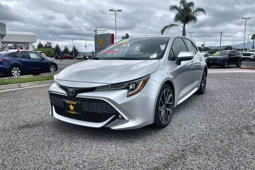 2020 Toyota Corolla XSE photo 1