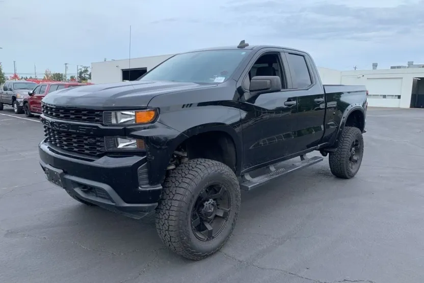 2019 Chevrolet Silverado 1500 Custom photo 1