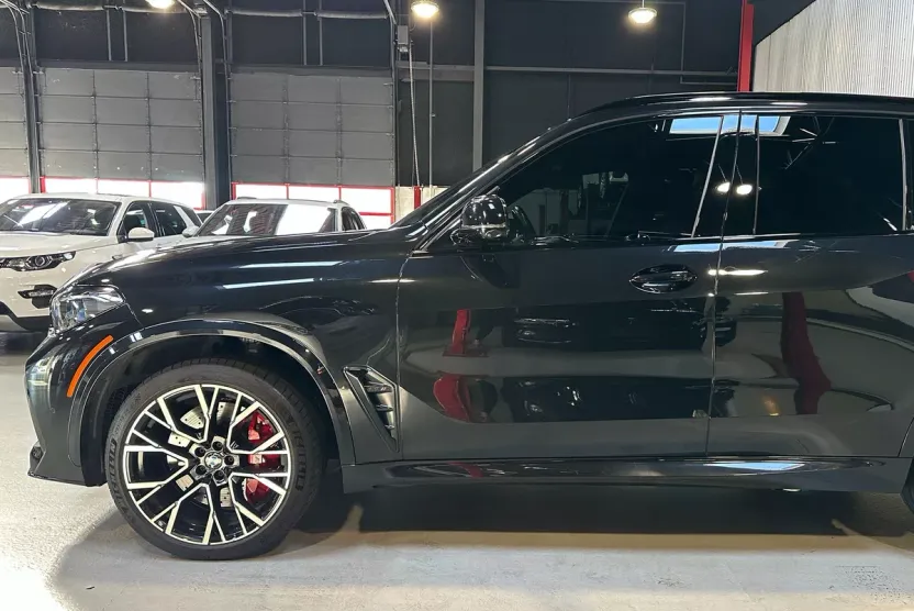 2022 Bmw X5 M photo 1