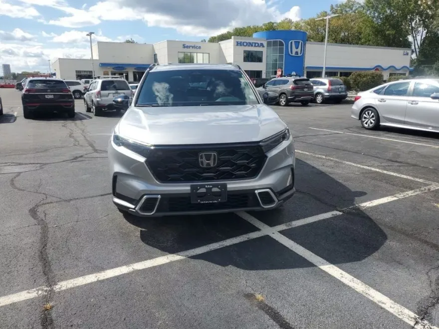 2023 Honda CR-V Hybrid Sport Touring photo 1