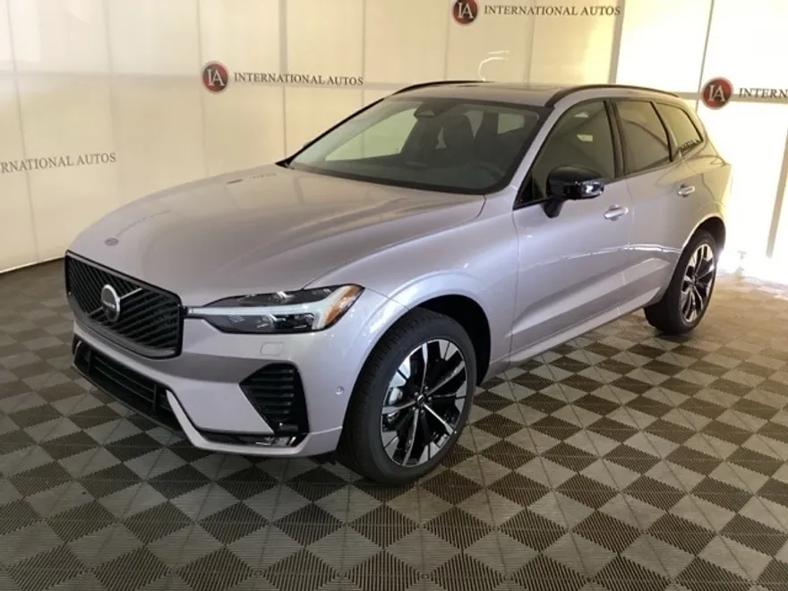 2026 Volvo XC60 B5 Plus photo 1