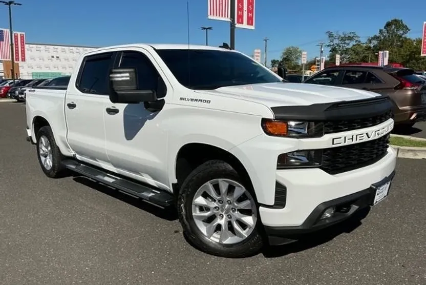 2020 Chevrolet Silverado 1500 Custom photo 1