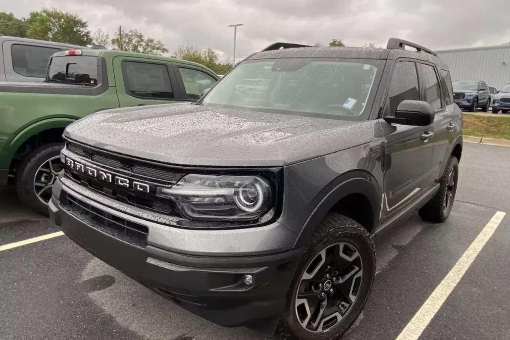 2022 Ford Bronco Sport Outer Banks photo 1