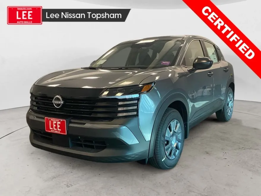 2025 Nissan Kicks S photo 1