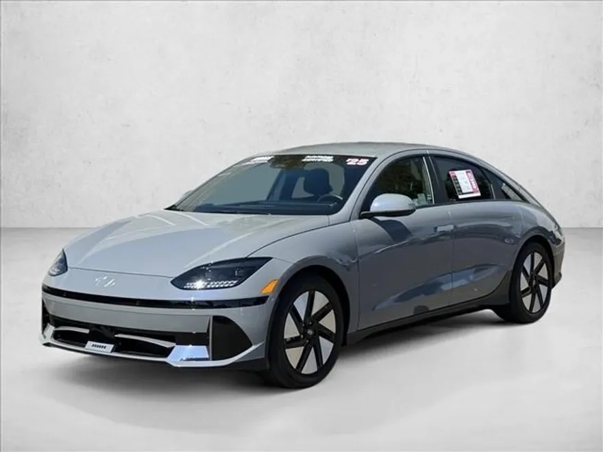 2025 Hyundai Ioniq 6 SE photo 1