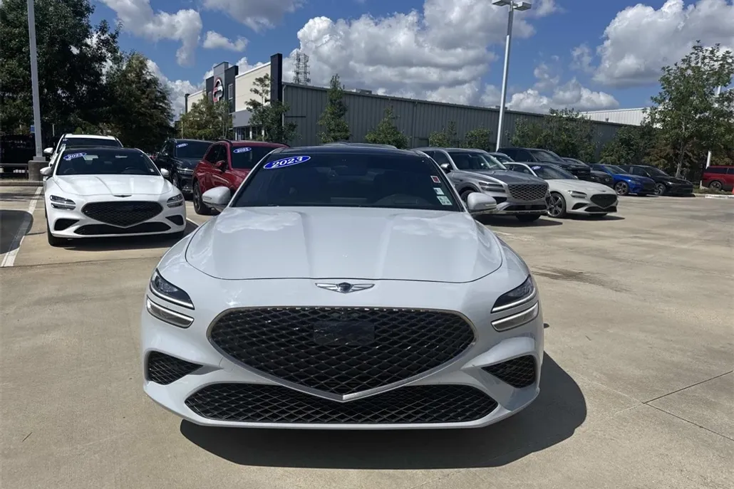 2023 Genesis G70 3.3T Sport Prestige photo 1