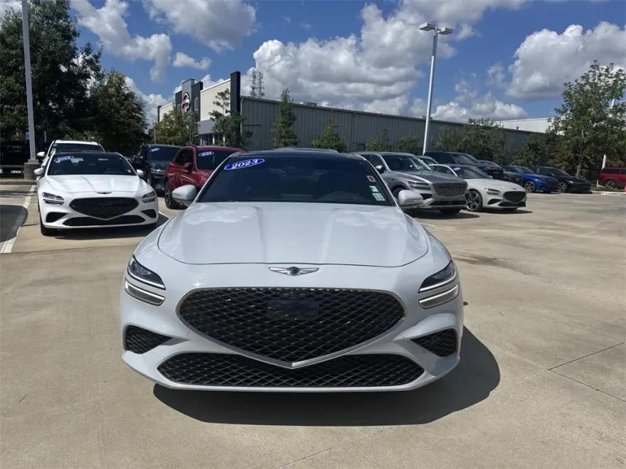 2023 Genesis G70 3.3T Sport Prestige photo 1