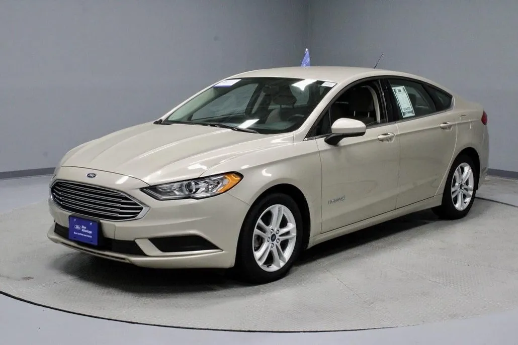 2018 Ford Fusion Hybrid S photo 1