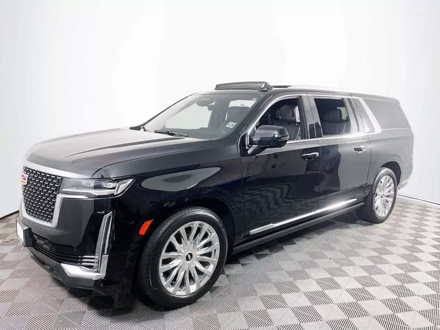 2023 Cadillac Escalade ESV Premium Luxury photo 1
