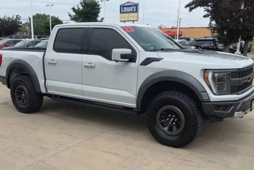2023 Ford F-150 Raptor photo 1