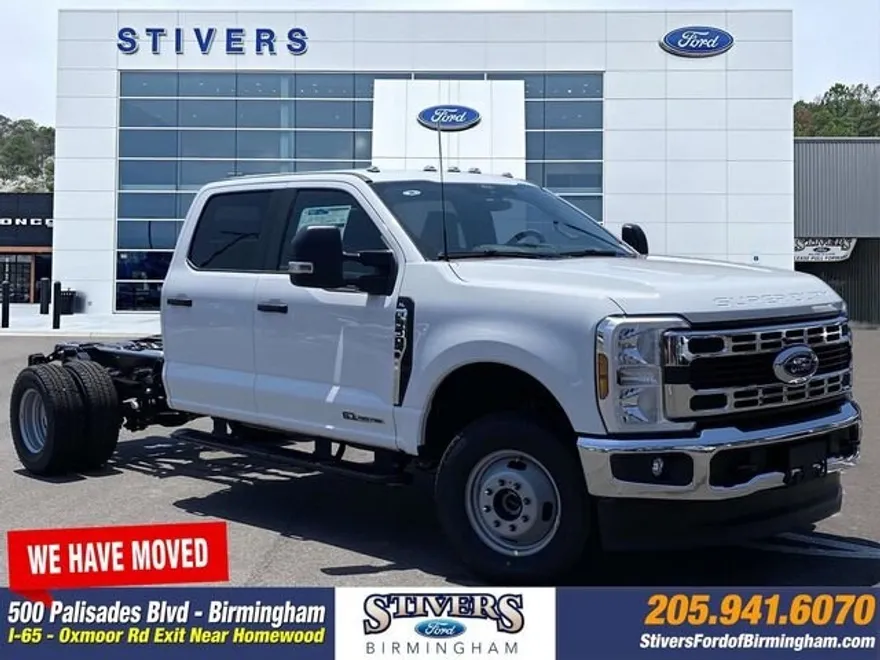2025 Ford F-350 XL photo 1