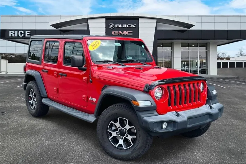 2019 Jeep Wrangler Unlimited Sport photo 1