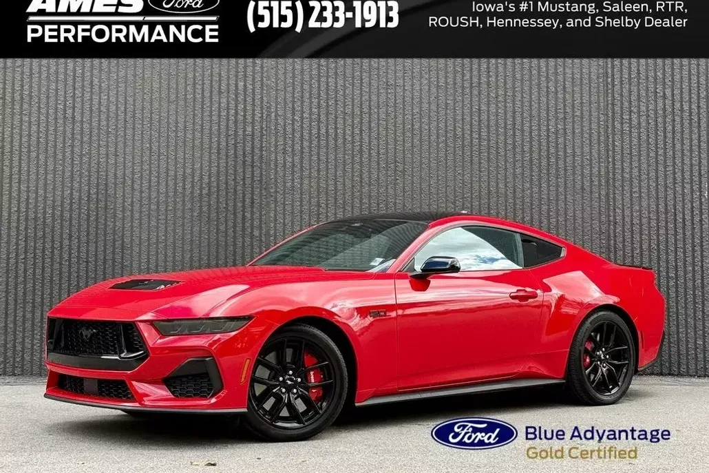 2024 Ford Mustang GT photo 1