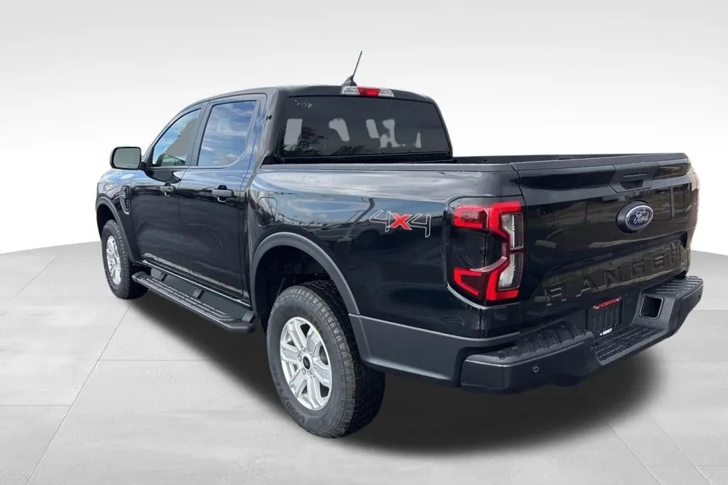 2025 Ford Ranger XL photo 1