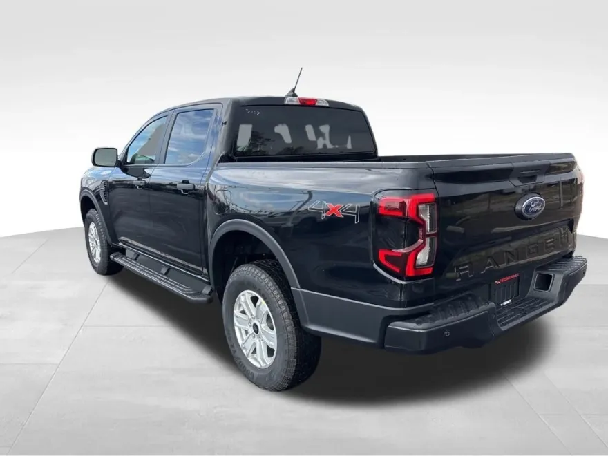 2025 Ford Ranger XL photo 1
