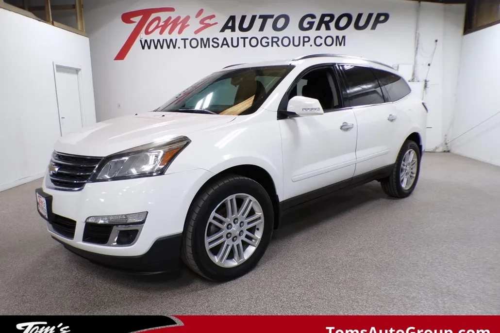 2014 Chevrolet Traverse 1LT photo 1