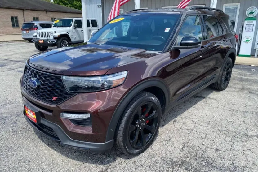 2020 Ford Explorer ST photo 1