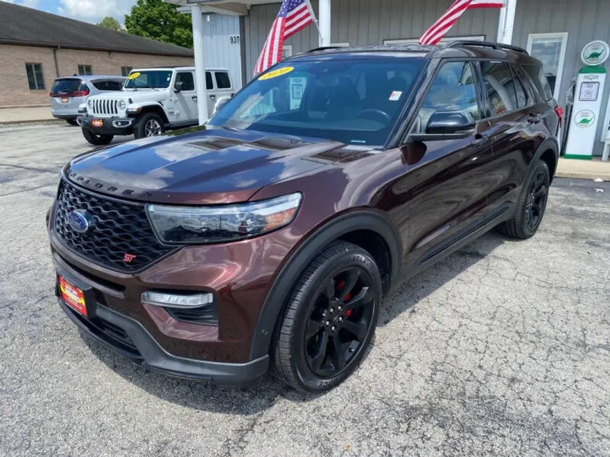 2020 Ford Explorer ST photo 1