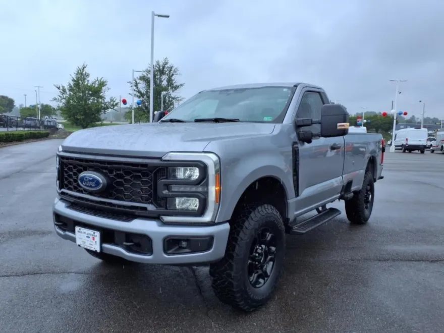 2023 Ford F-250 XL photo 1