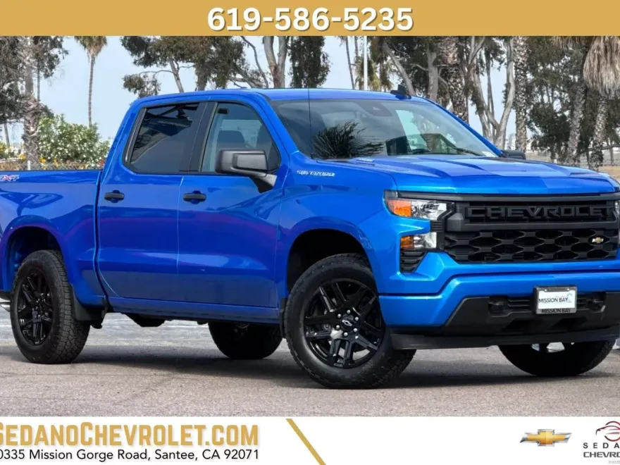 2025 Chevrolet Silverado Custom photo 1