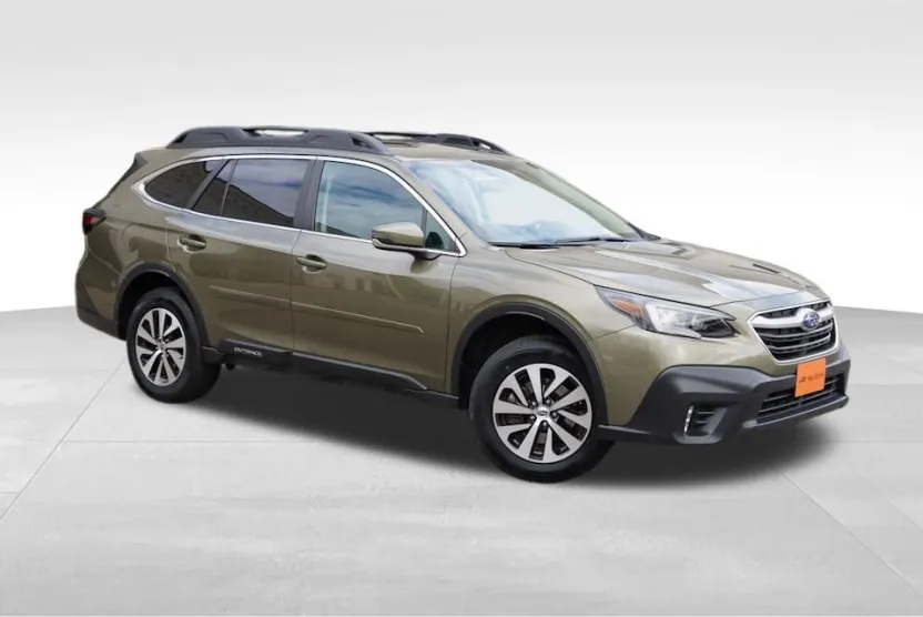 2022 Subaru Outback Premium photo 1