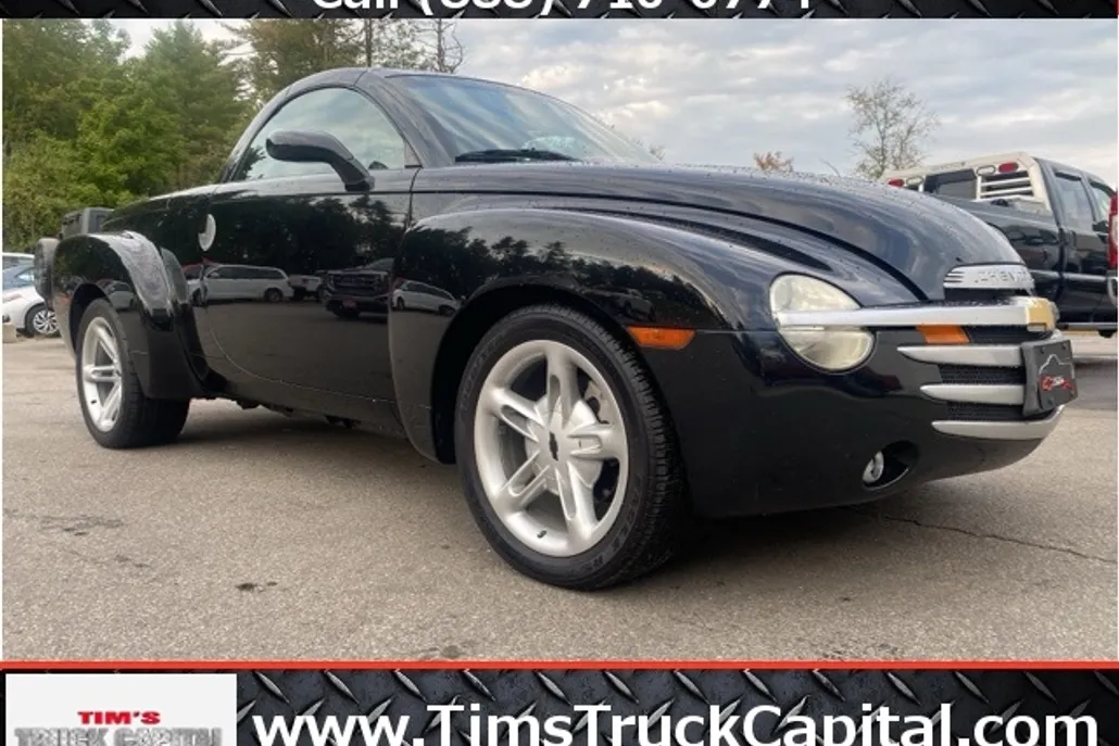 2004 Chevrolet SSR Base photo 1