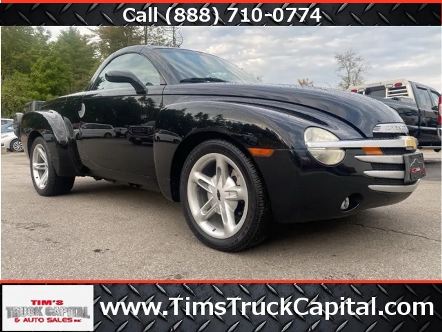 2004 Chevrolet SSR Base photo 1