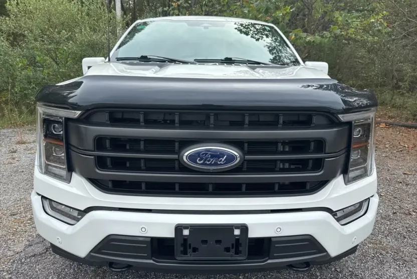 2023 Ford F-150 Lariat photo 1