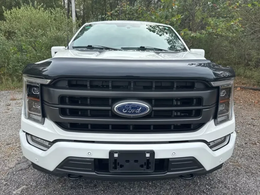 2023 Ford F-150 Lariat photo 1