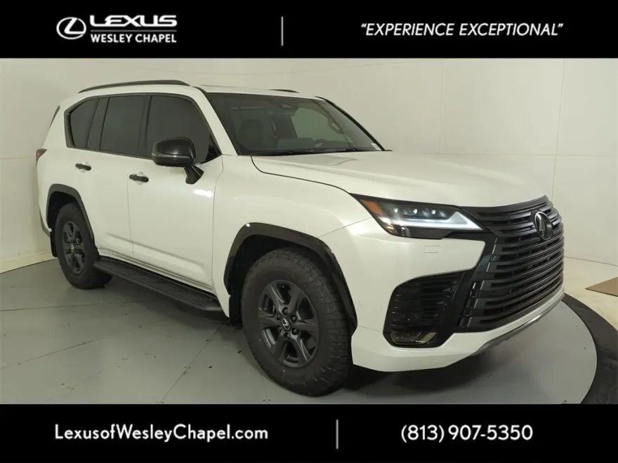 2025 Lexus LX photo 1