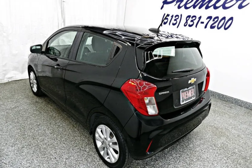 2017 Chevrolet Spark 1LT LT photo 1