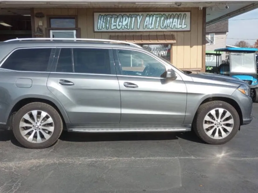 2017 Mercedes Benz GLS 450 photo 1