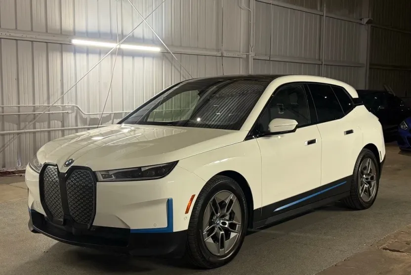 2022 Bmw iX xDrive50i photo 1