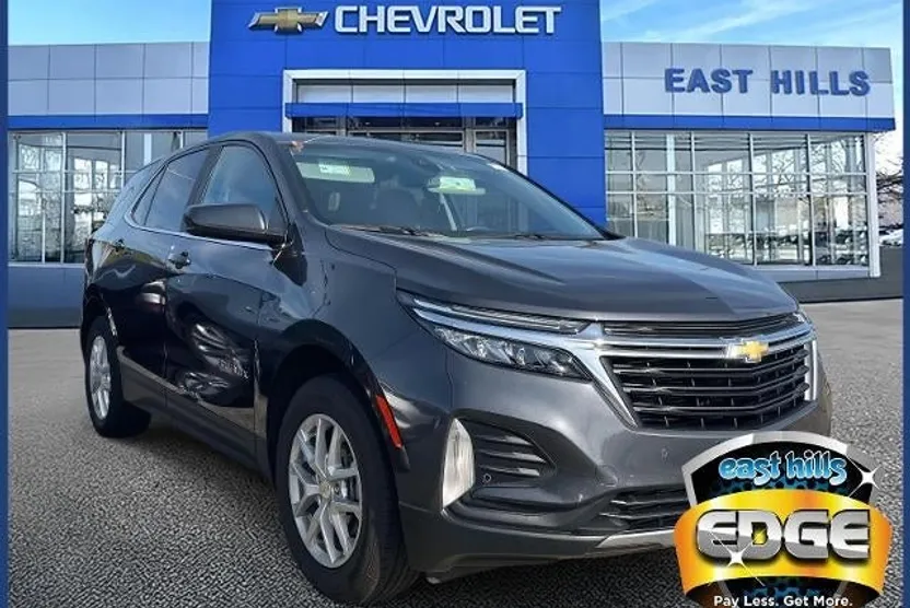 2023 Chevrolet Equinox LT photo 1