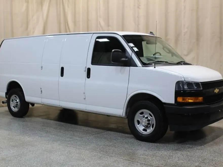 2019 Chevrolet Express 2500 photo 1
