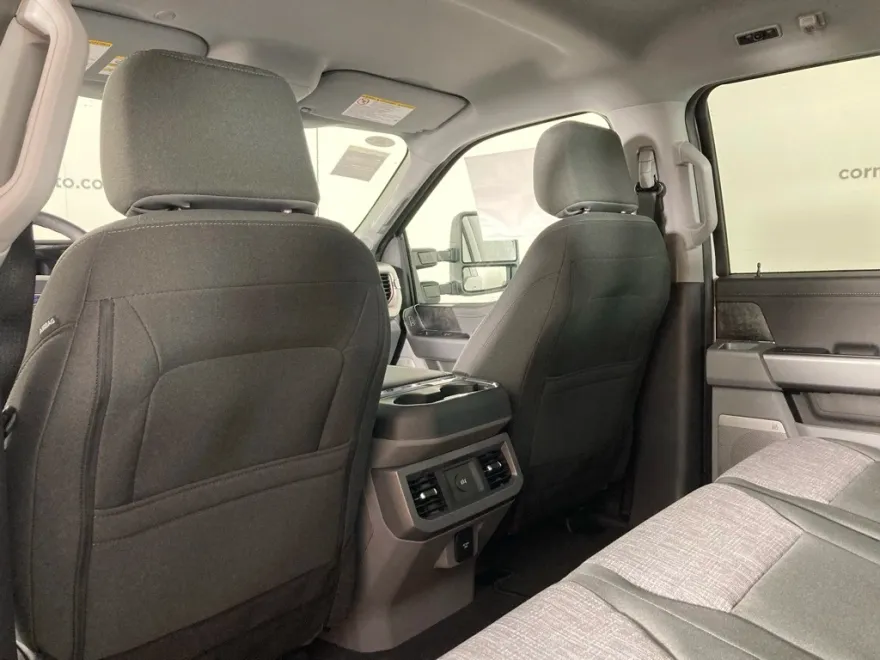 2025 Ford F-350 photo 1