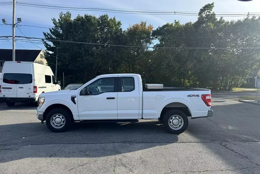 2021 Ford F-150 XL photo 1