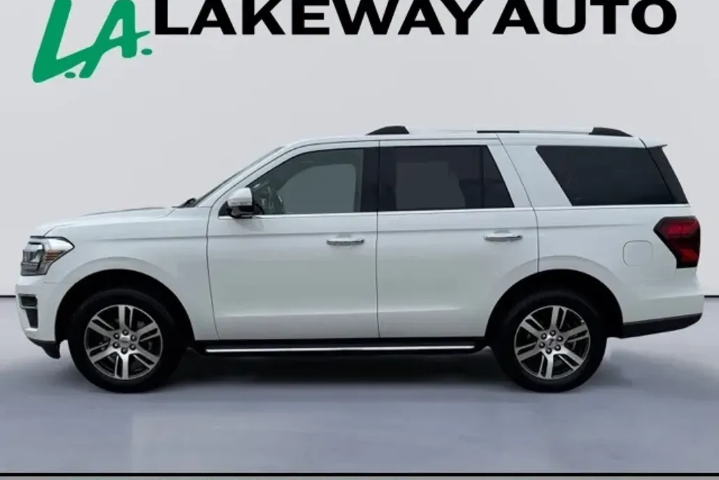 2023 Ford Expedition Limited photo 1
