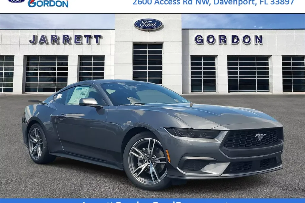 2025 Ford Mustang EcoBoost photo 1