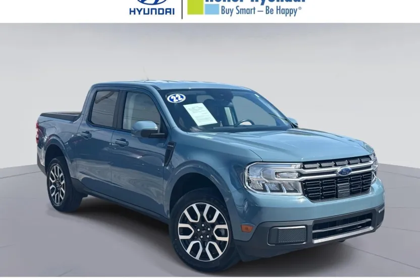 2022 Ford Maverick Lariat photo 1