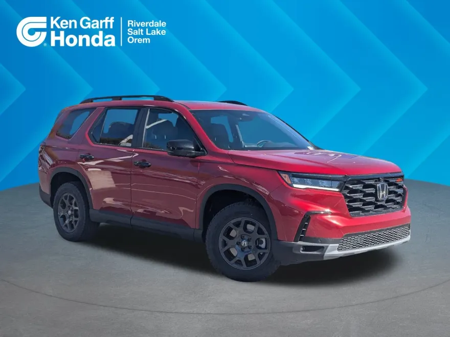 2025 Honda Pilot TrailSport photo 1