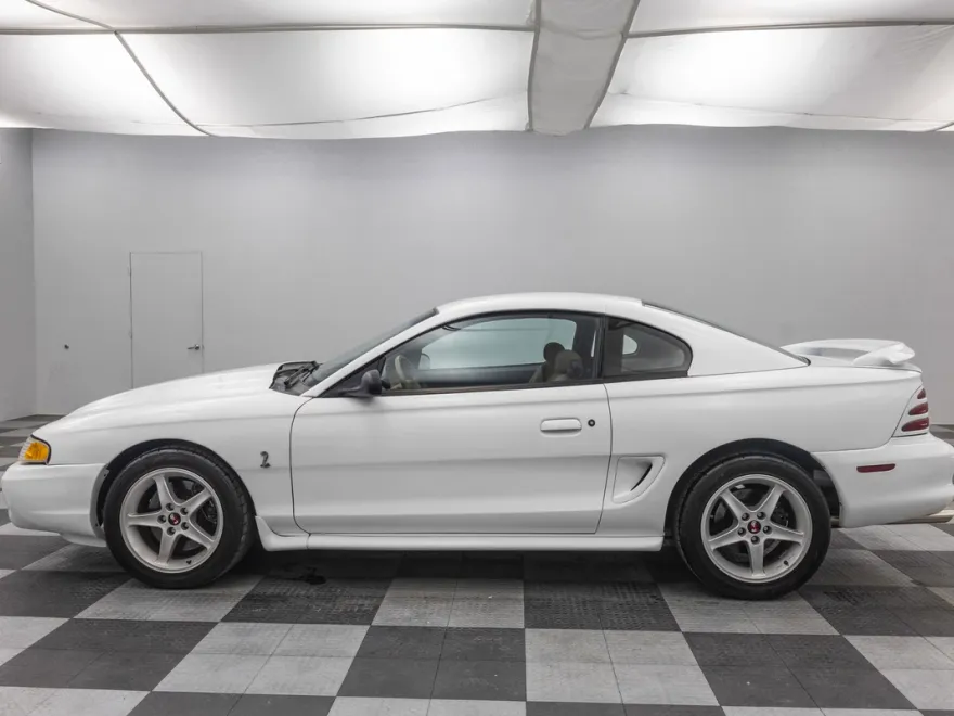 1995 Ford Mustang Cobra R photo 5