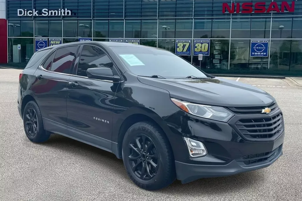 2018 Chevrolet Equinox LT photo 1