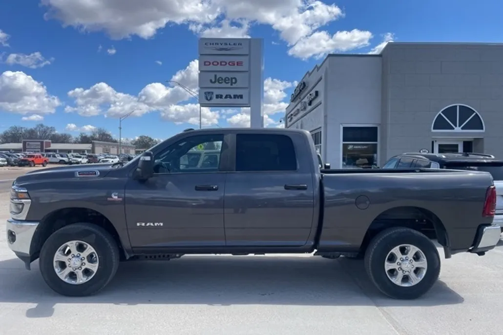2025 Ram 2500 Big Horn photo 1